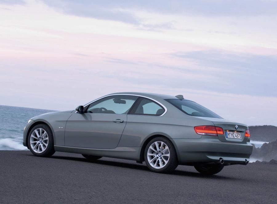  BMW 3-Series Coupe 2007 года  (фото 200 из 219)